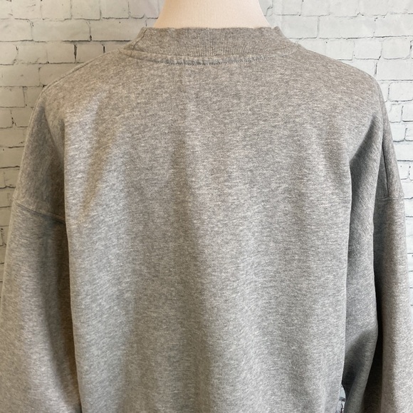 Taylor Swift Eras Tour Crew Neck Sweatshirt Gray L Official Merch Swiftie - Picture 11 of 16